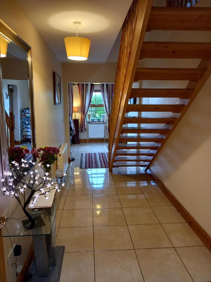 A New U Country Cottage Clynacartan Extérieur photo