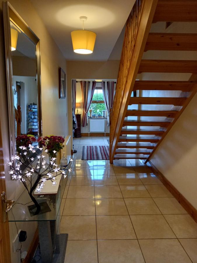 A New U Country Cottage Clynacartan Extérieur photo