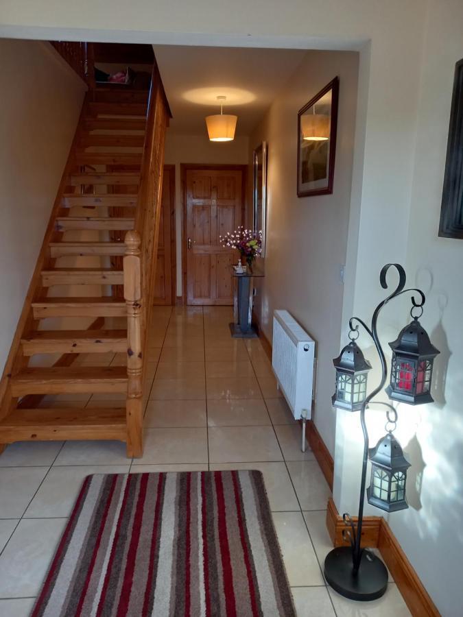 A New U Country Cottage Clynacartan Extérieur photo