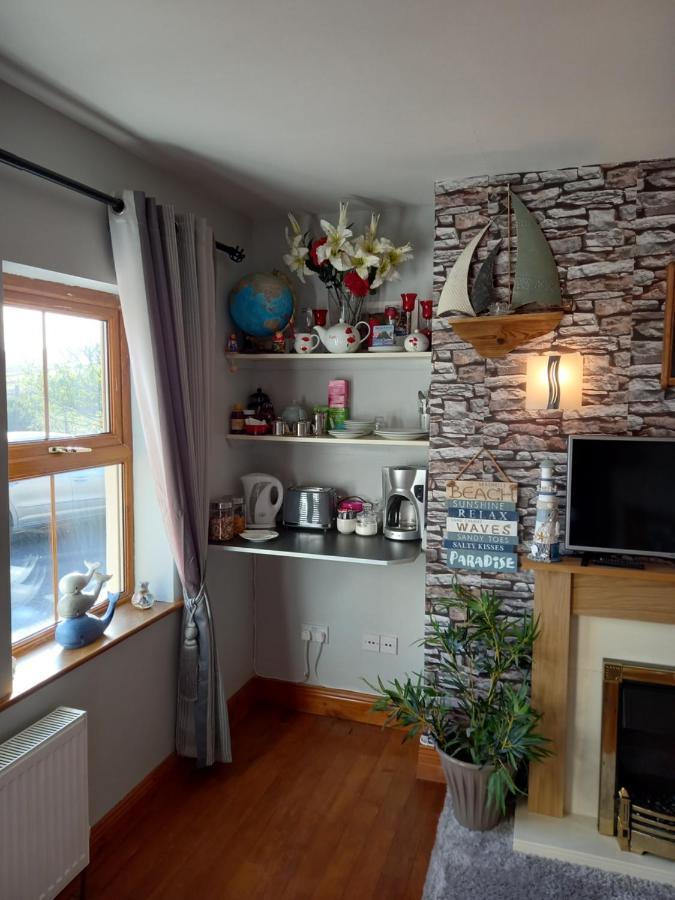 A New U Country Cottage Clynacartan Extérieur photo