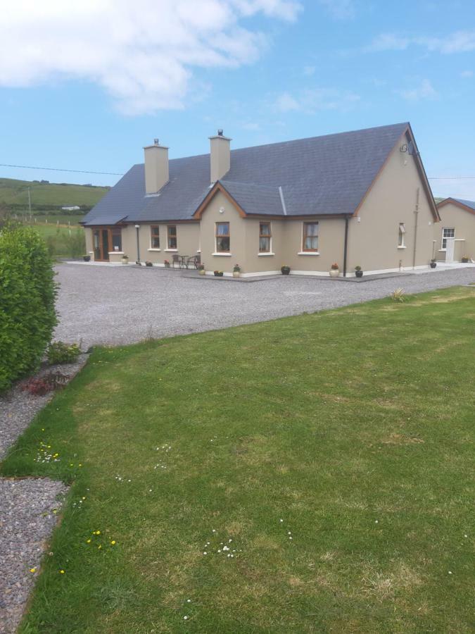 A New U Country Cottage Clynacartan Extérieur photo