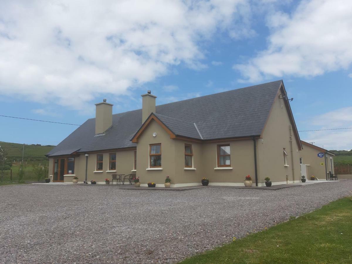 A New U Country Cottage Clynacartan Extérieur photo
